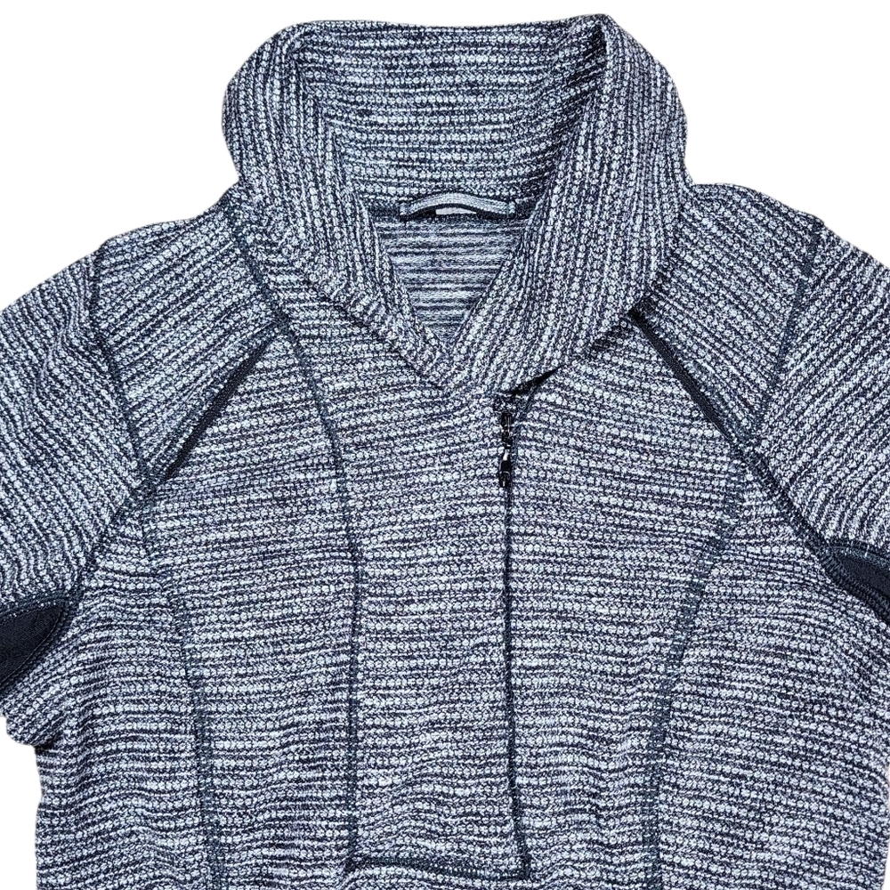 Lululemon Think Fast Pullover Size 2 - Picture 4 of 12